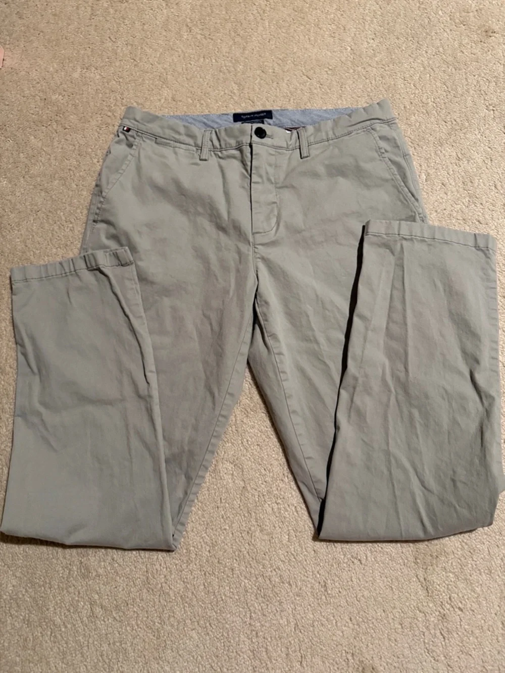 Tommy Hilfiger Men's Light Grey Regular Fit Stretch Pants - Picture 2 of 7